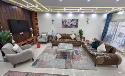 شقة فاخره في إلمندرَة بإطلالة بحرية